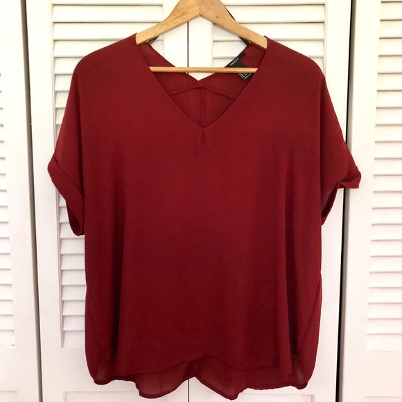 Forever 21 Tops - Forever 21 Rust Colored Oversized V-Neck Top